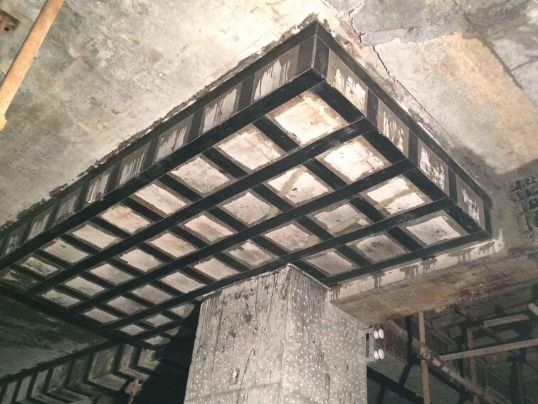 碳纖維加固系統(tǒng)中，碳纖維膠的地位舉足輕重！