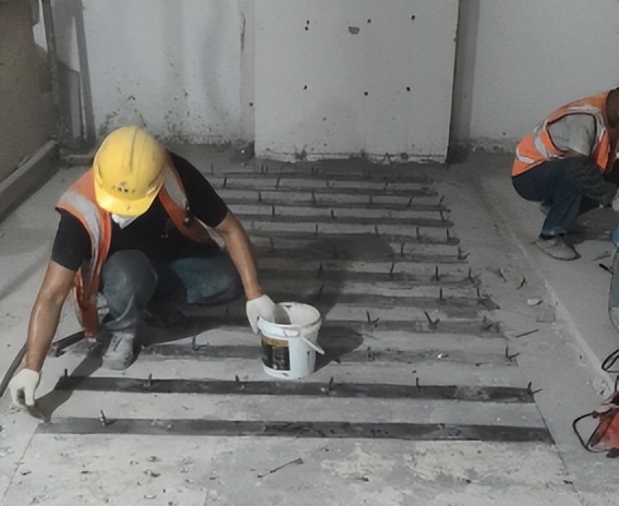 粘鋼膠一公斤多少錢？粘鋼加固多少錢一平方米？